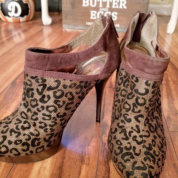 Jessica Paster animal print stilettos - Picture 2 of 4
